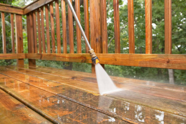 Professional Pressure Washing Services in Brooklyn, IA