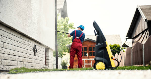 Best Driveway Pressure Washing  in Brooklyn, IA